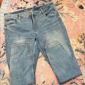 Women’s Light Blue Jeans